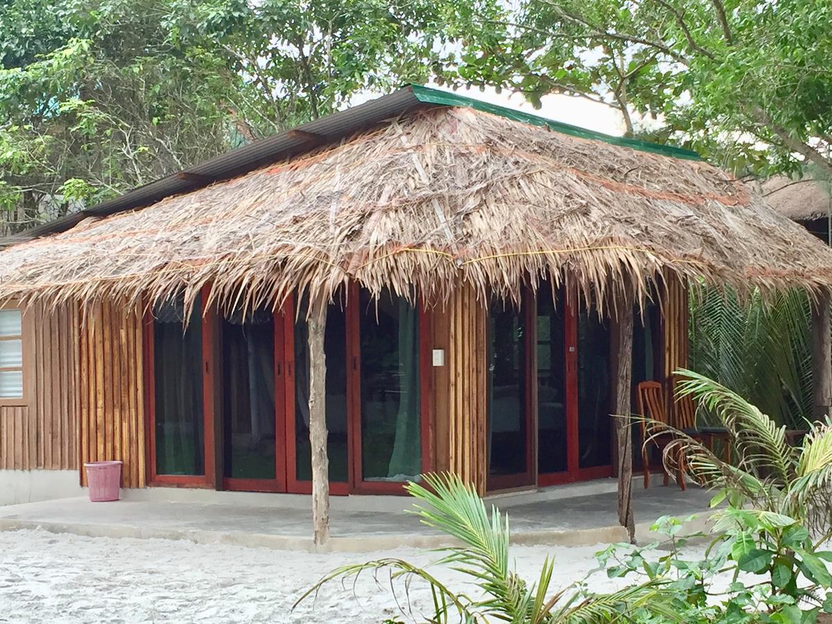 Ailay Hotel Koh Phayam Exterior foto